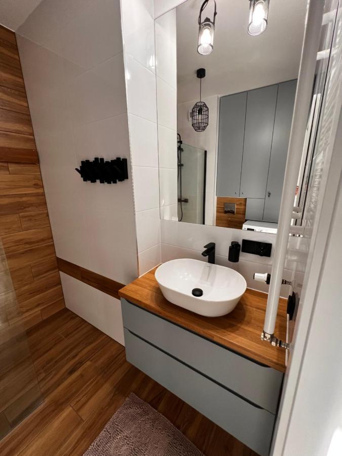 Butikowy Apartament Konin Конин Екстериор снимка